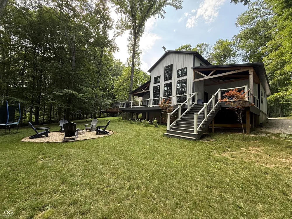 8446 E Parkview Drive Rockville, IN 47872