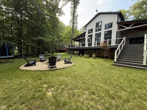 8446 E Parkview Drive