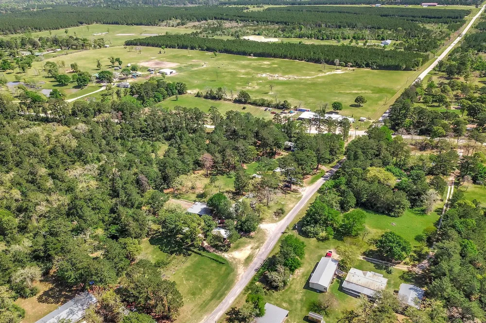 Cr 304 Navasota, TX 77868