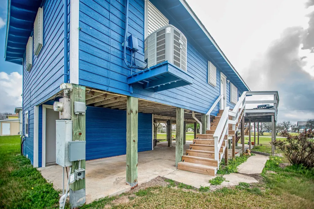 448 Stovall Drive Palacios, TX 77465