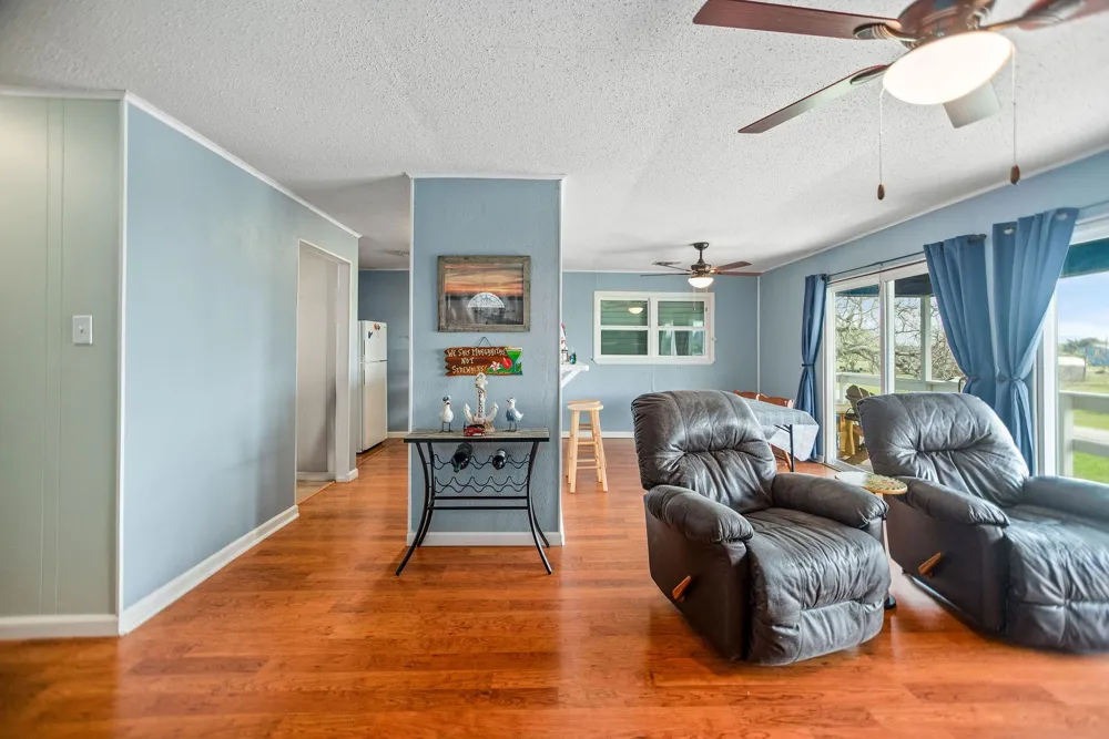 448 Stovall Drive Palacios, TX 77465