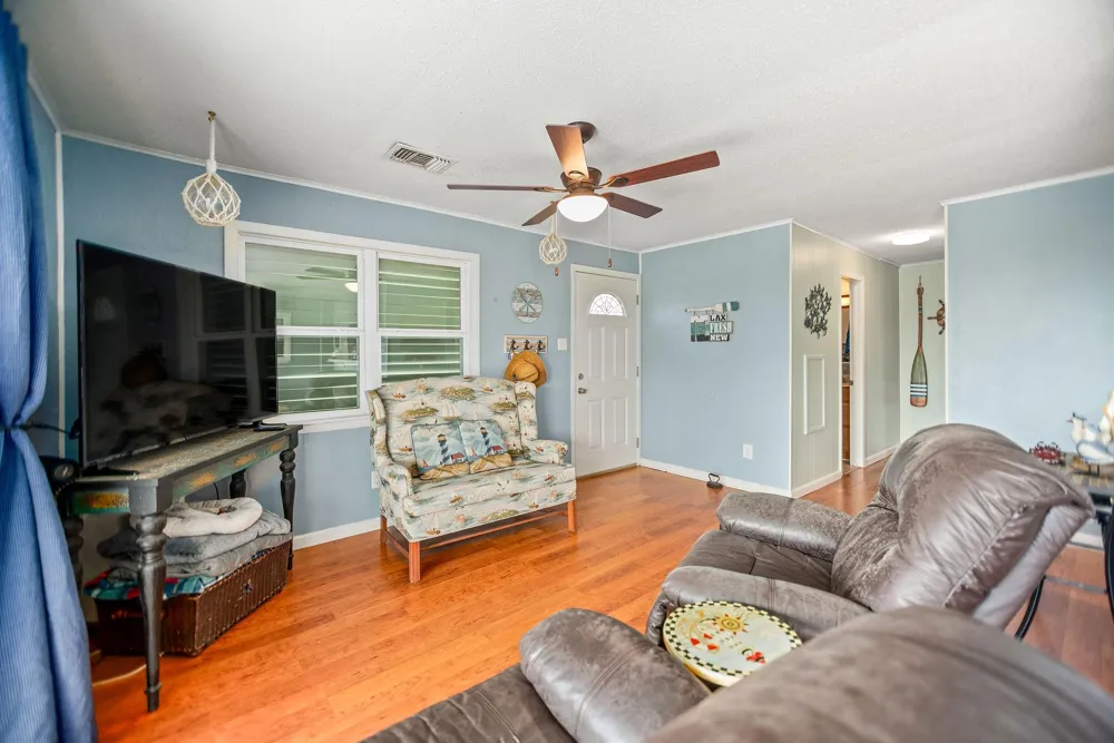 448 Stovall Drive Palacios, TX 77465