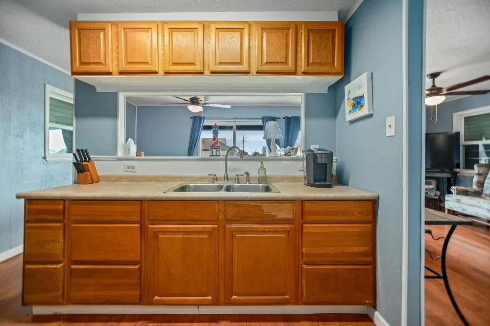 448 Stovall Drive Palacios, TX 77465