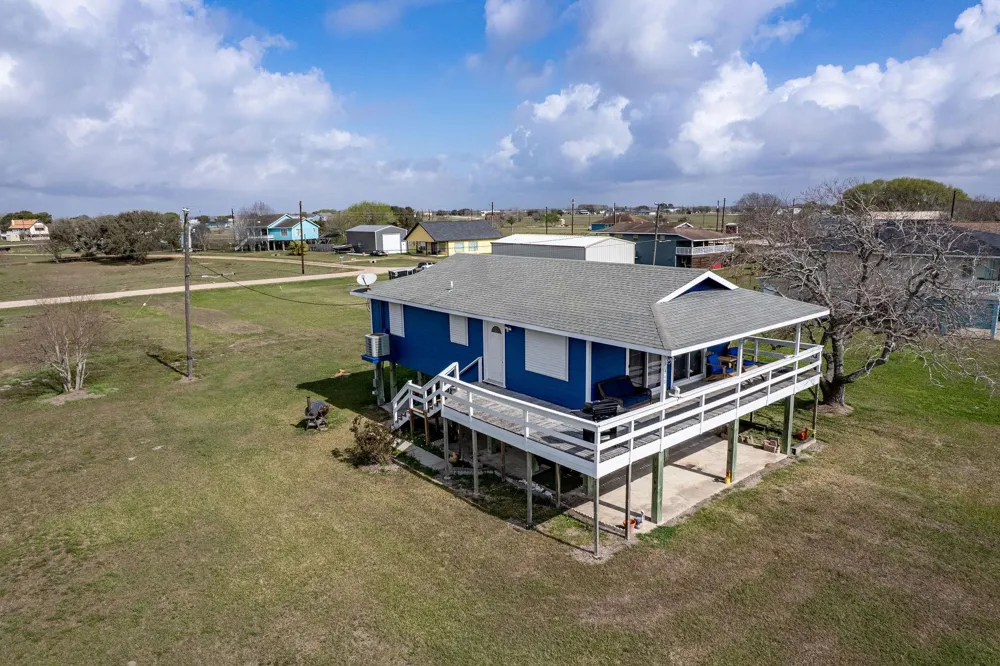 448 Stovall Drive Palacios, TX 77465