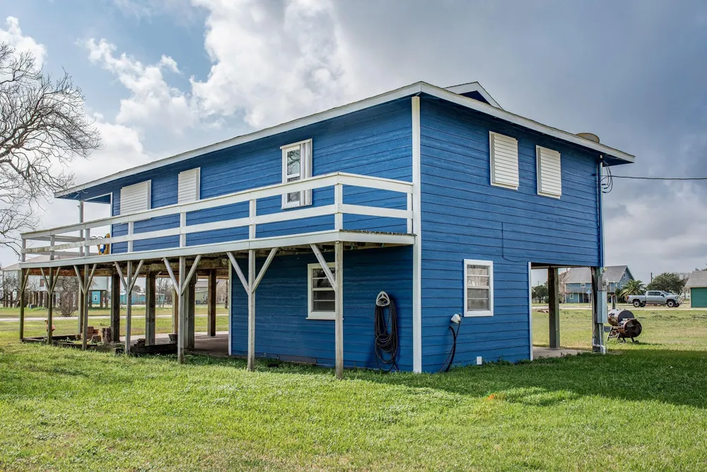 448 Stovall Drive Palacios, TX 77465