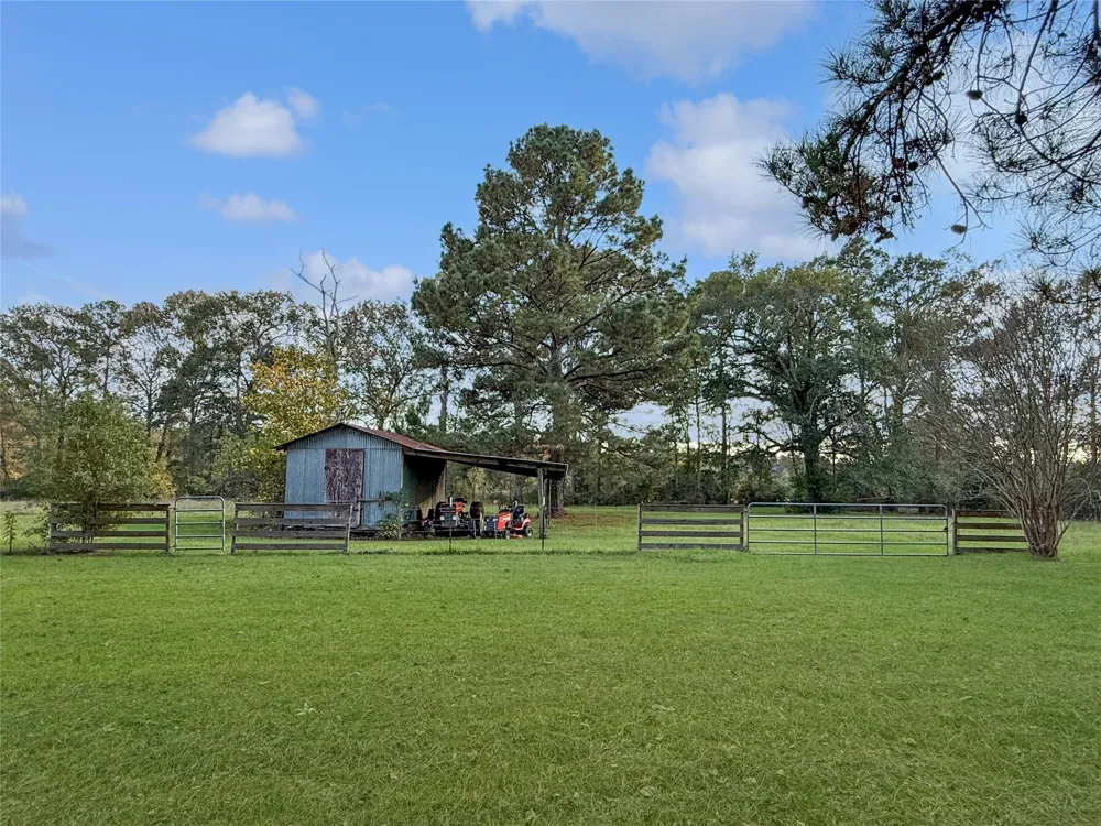 3301 County Road 2570 Woodville, TX 75979