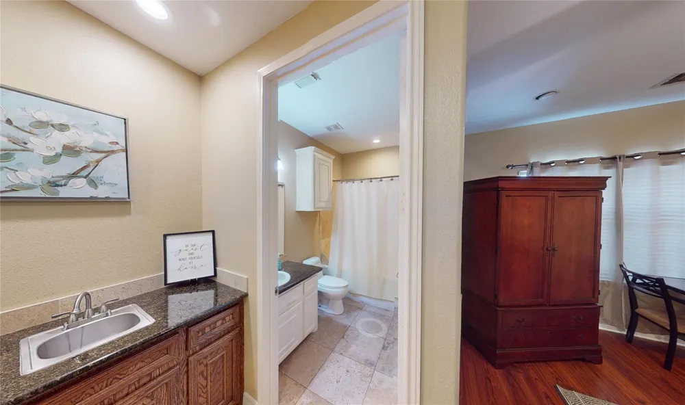7039 Kingston Cove #307 Willis, TX 77318