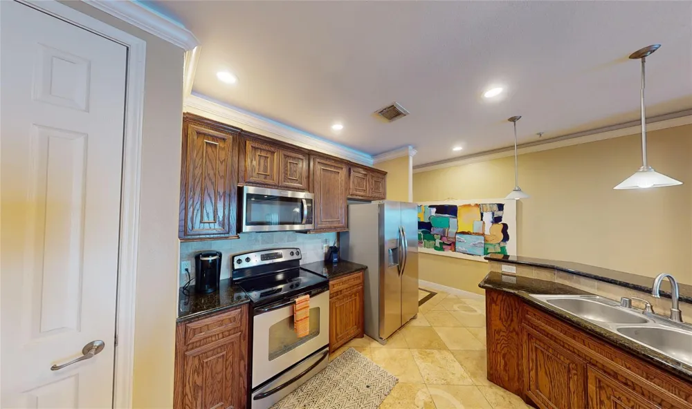 7039 Kingston Cove #307 Willis, TX 77318