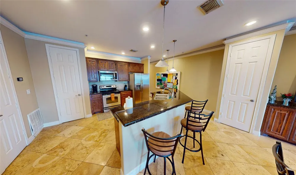 7039 Kingston Cove #307 Willis, TX 77318