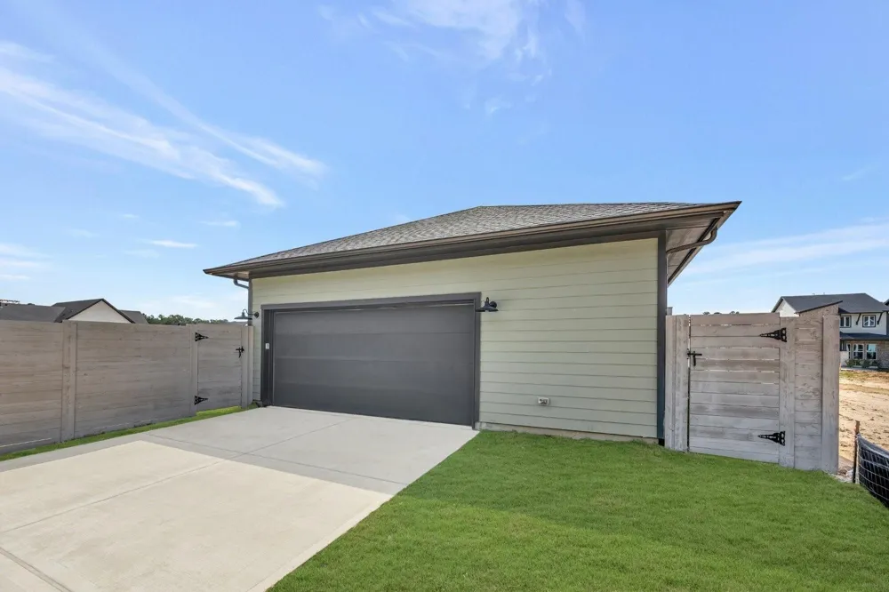 11450 Billy Bobs Street Montgomery, TX 77316