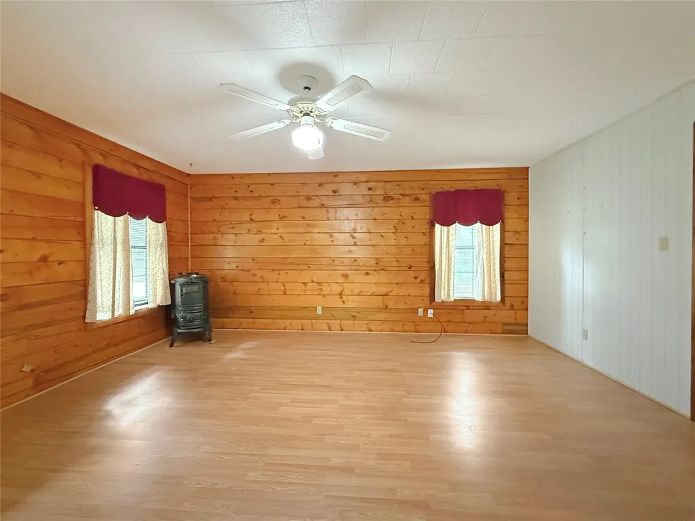 1517 County Road 4250 Woodville, TX 75979