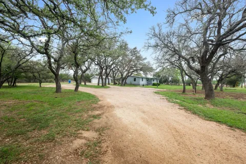 1169 W US Highway 290
