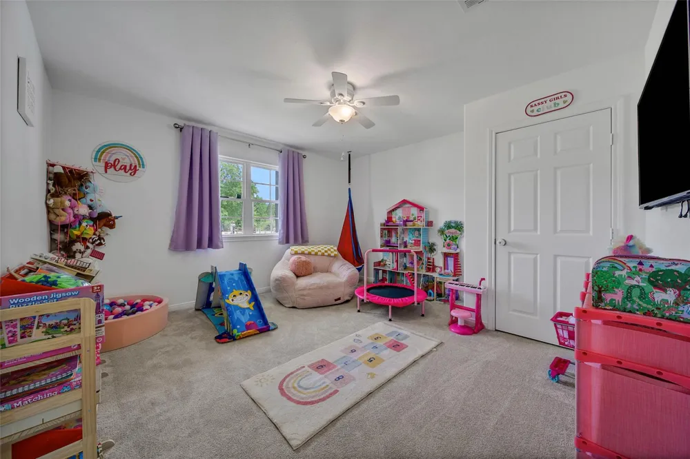 2063 White Buck Court Cleveland, TX 77328