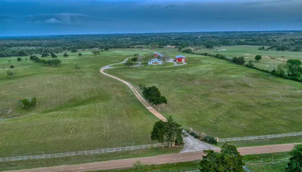 3805 Guenther Road La Grange, TX 78945