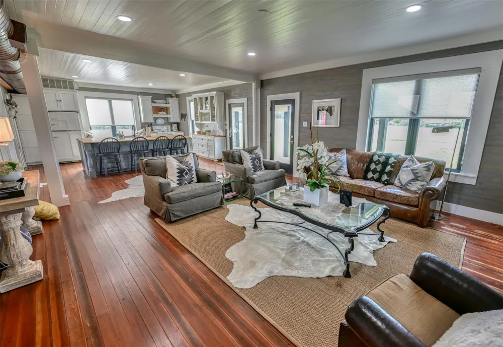 3805 Guenther Road La Grange, TX 78945