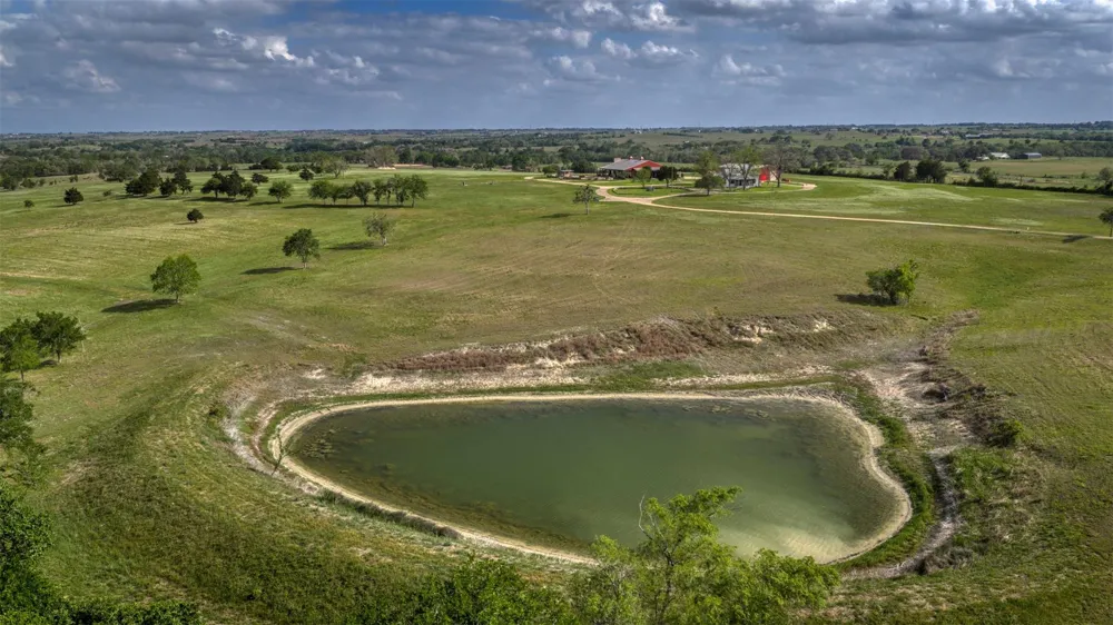 3805 Guenther Road La Grange, TX 78945