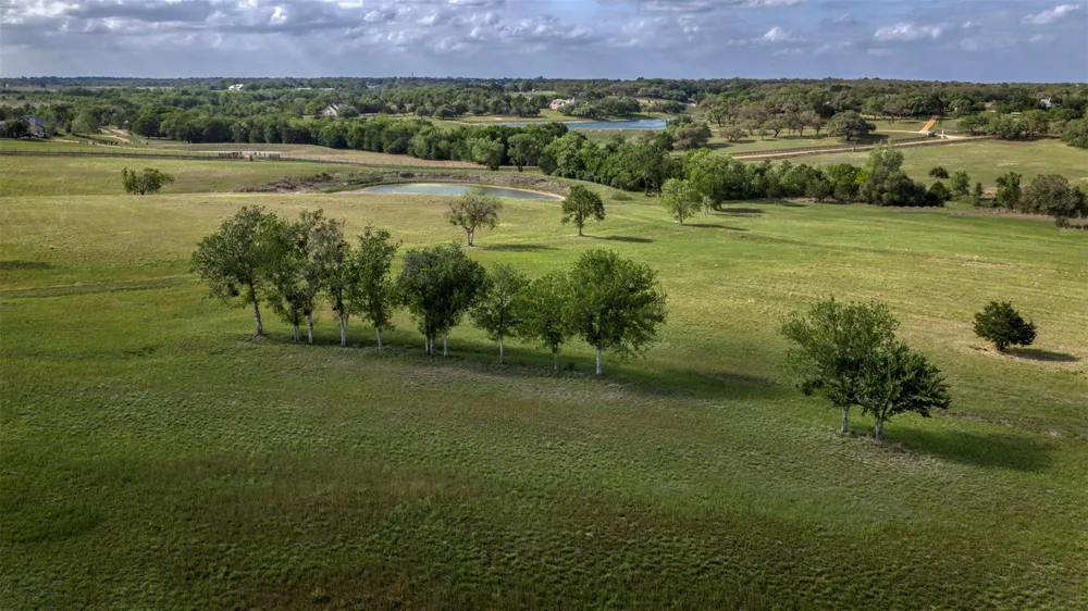 3805 Guenther Road La Grange, TX 78945
