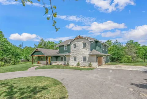 4855 Austins Creek Drive