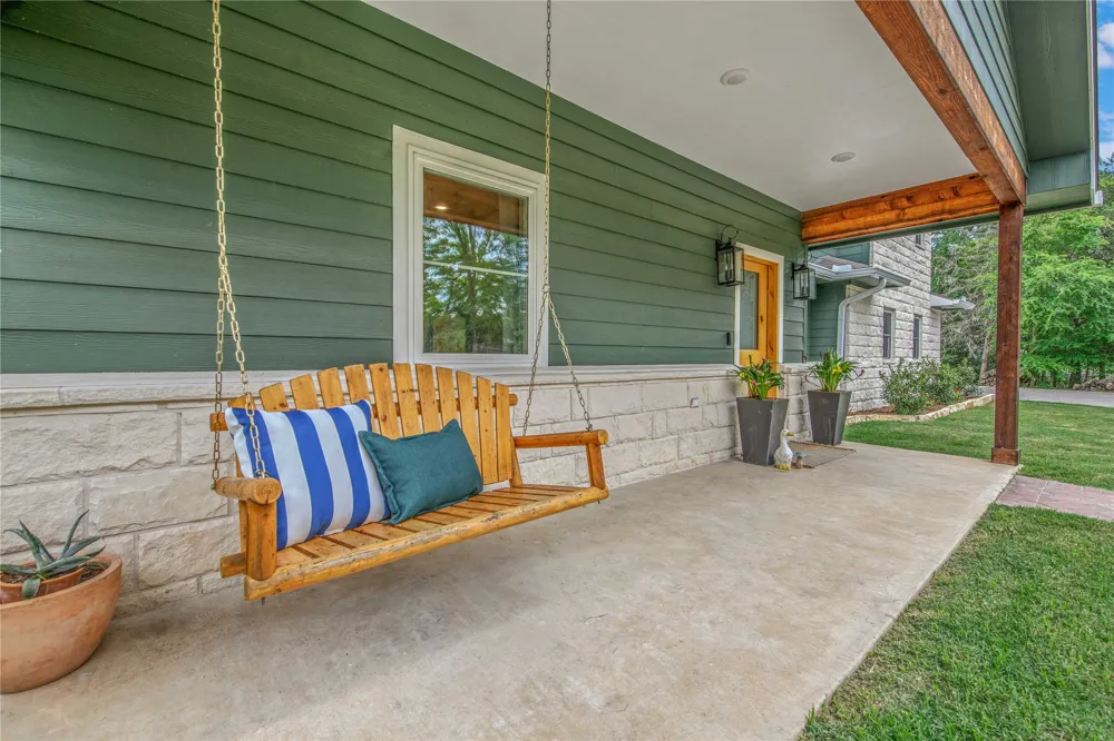 4855 Austins Creek Drive Bryan, TX 77808