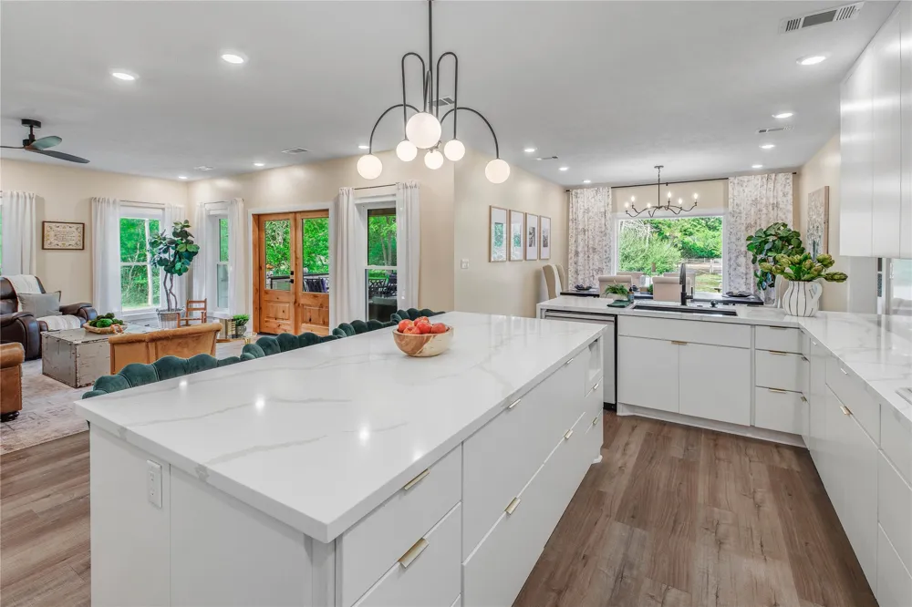 4855 Austins Creek Drive Bryan, TX 77808
