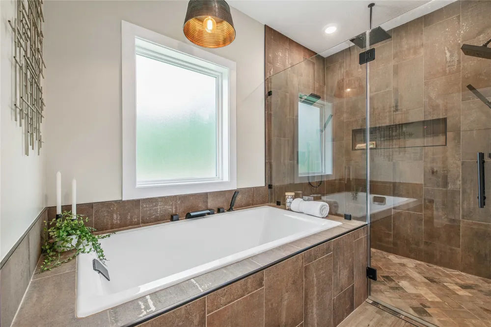 4855 Austins Creek Drive Bryan, TX 77808