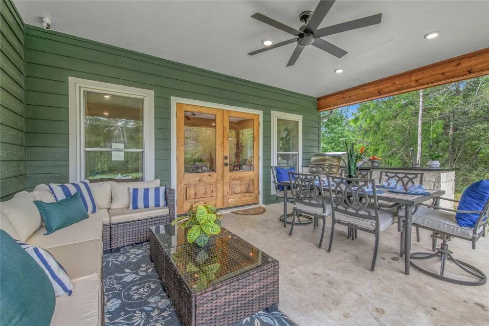 4855 Austins Creek Drive Bryan, TX 77808