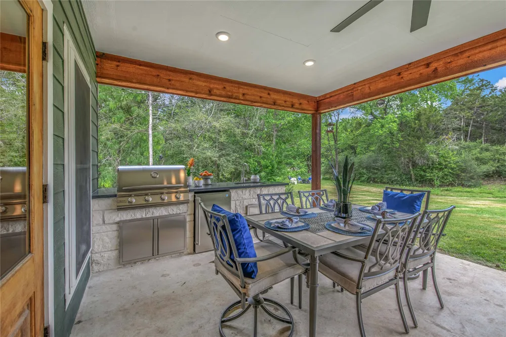 4855 Austins Creek Drive Bryan, TX 77808