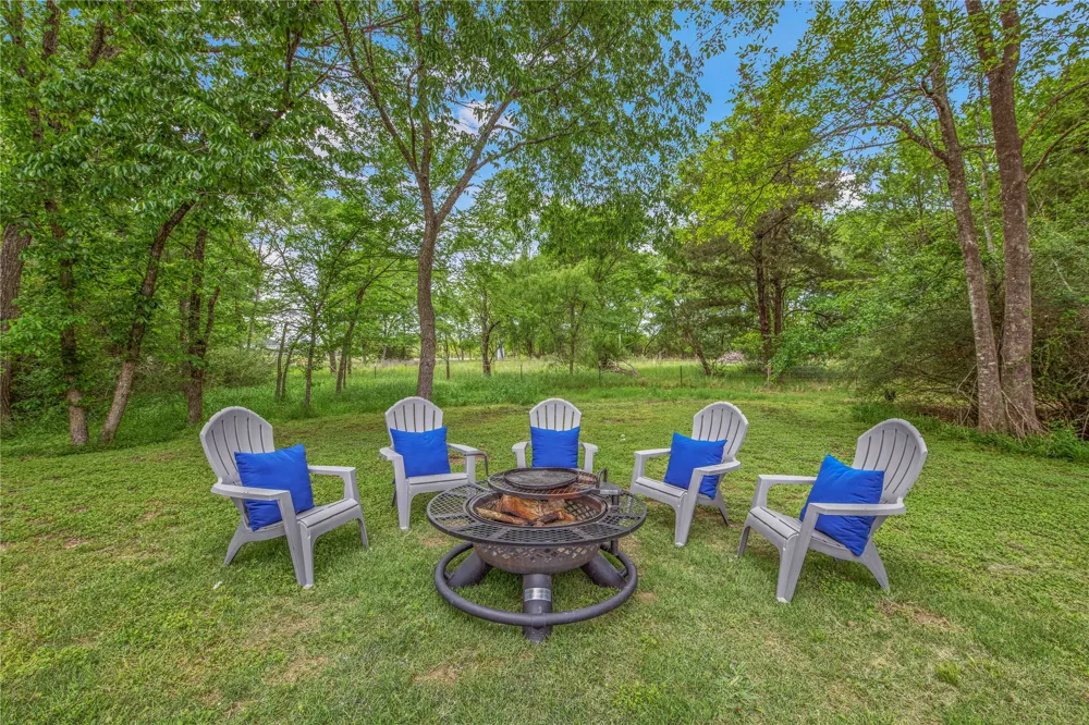 4855 Austins Creek Drive Bryan, TX 77808