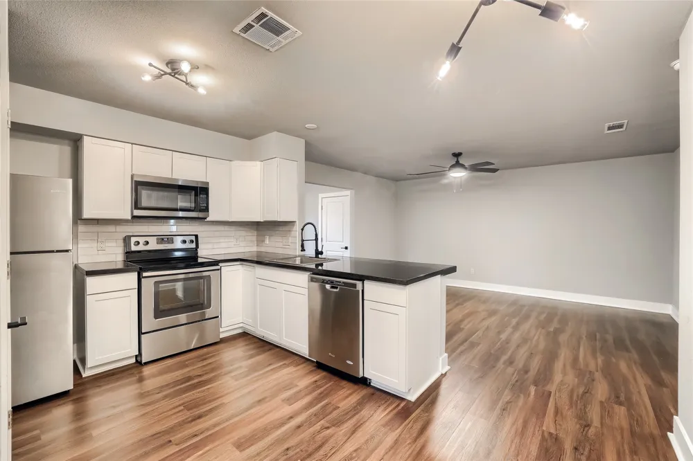 5909 Lago Vista Way D #D Lago Vista, TX 78645