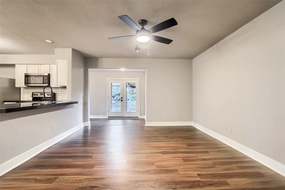 5909 Lago Vista Way D #D Lago Vista, TX 78645