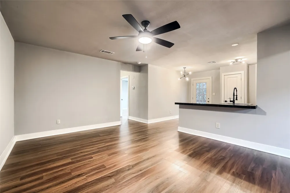 5909 Lago Vista Way D #D Lago Vista, TX 78645