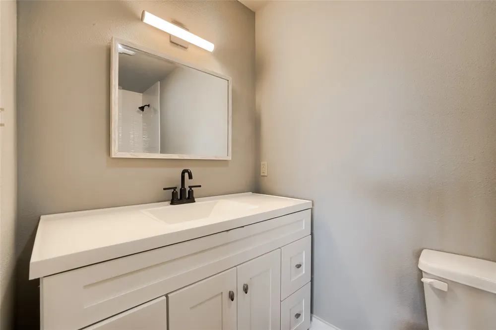 5909 Lago Vista Way D #D Lago Vista, TX 78645