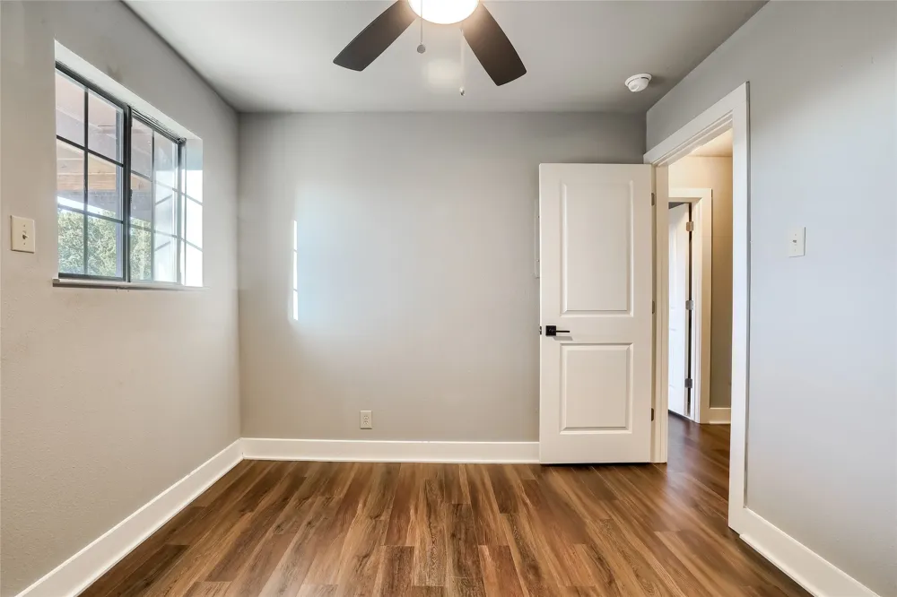 5909 Lago Vista Way D #D Lago Vista, TX 78645