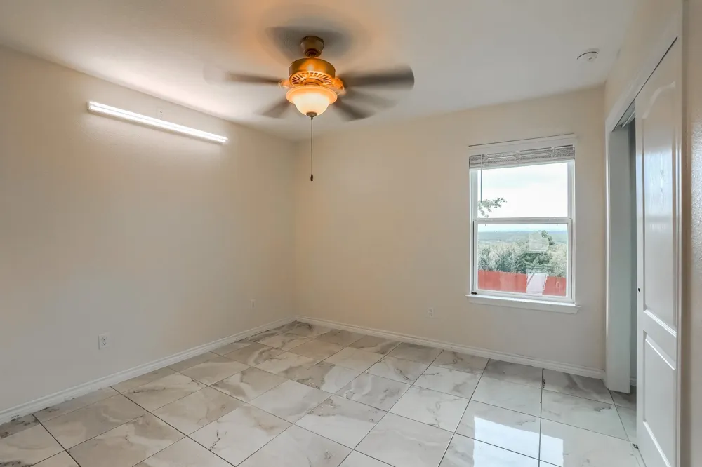 20111 Travis Drive #B Lago Vista, TX 78645