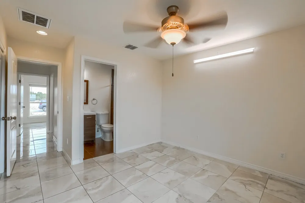 20111 Travis Drive #B Lago Vista, TX 78645