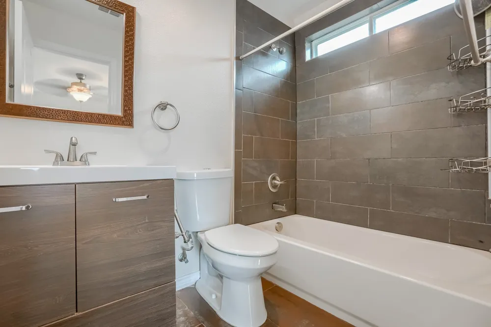 20111 Travis Drive #B Lago Vista, TX 78645