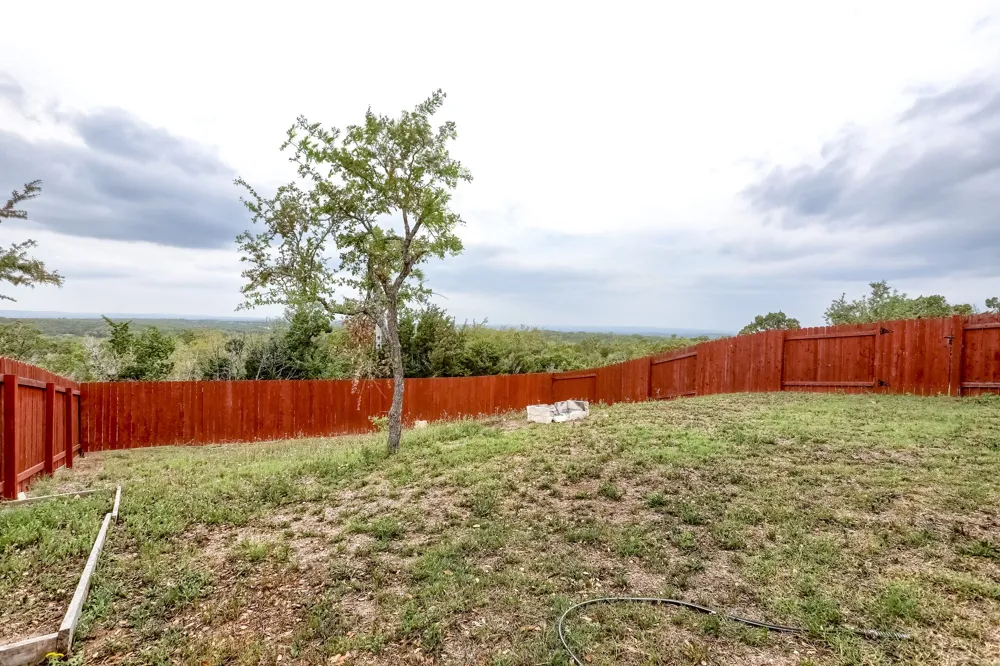 20111 Travis Drive #B Lago Vista, TX 78645