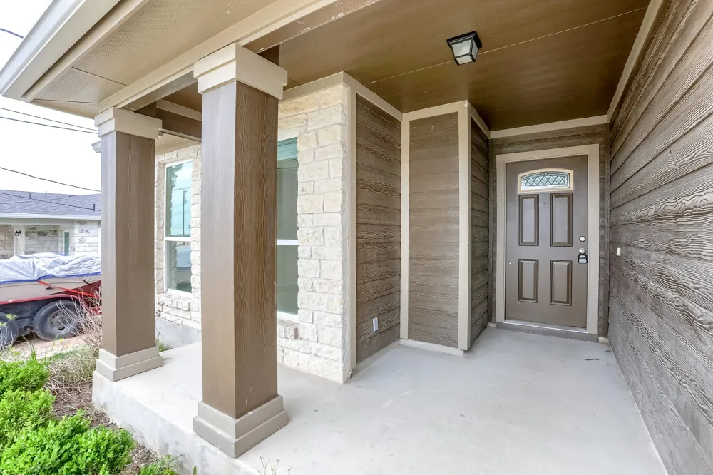 20111 Travis Drive #B Lago Vista, TX 78645