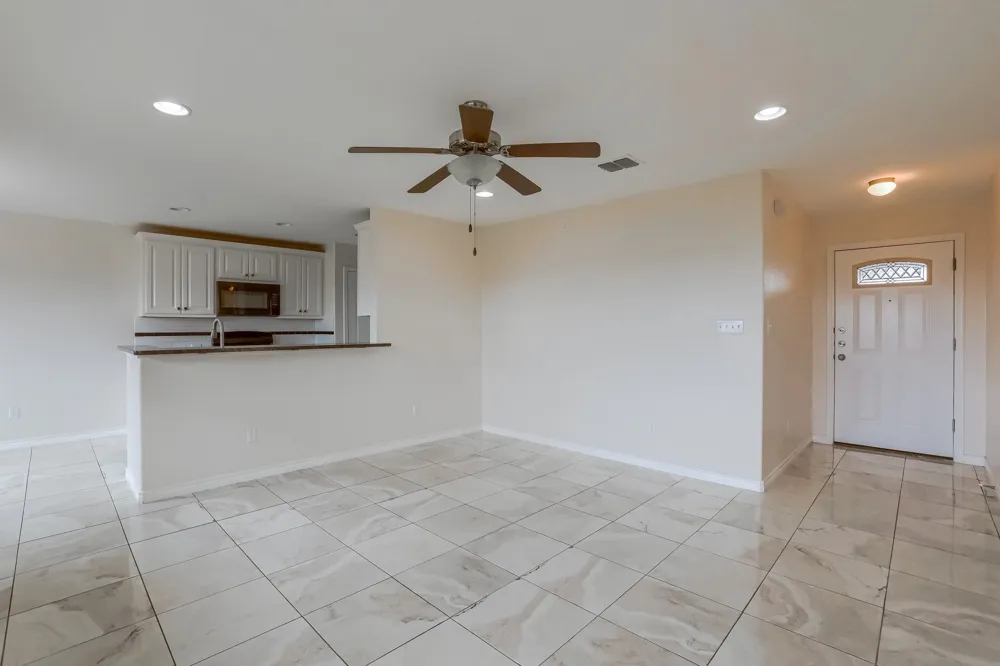 20111 Travis Drive #B Lago Vista, TX 78645