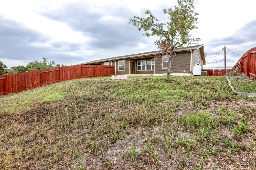 20111 Travis Drive #B Lago Vista, TX 78645