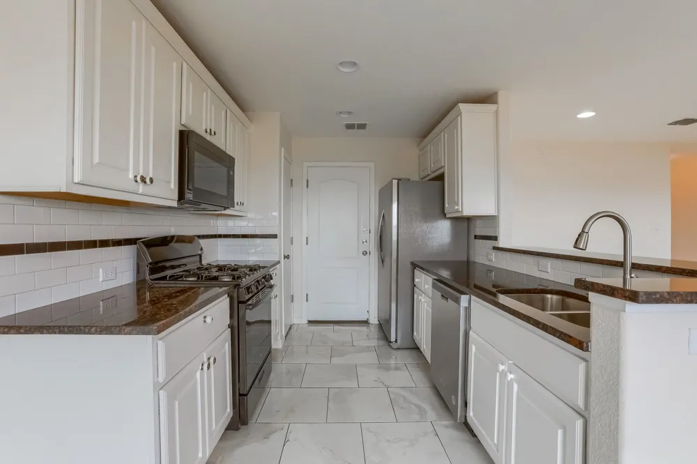 20111 Travis Drive #B Lago Vista, TX 78645