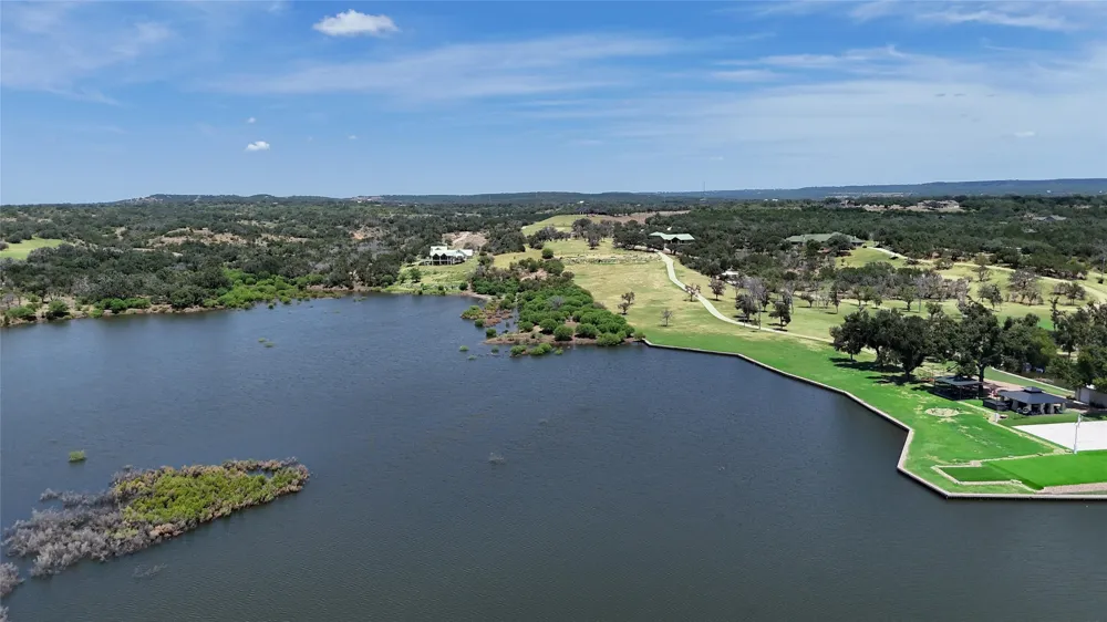 281 Chimney Cove Drive Marble Falls, TX 78654