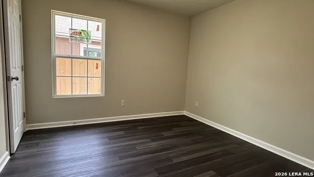 802 E 6th St. Nixon, TX 78140
