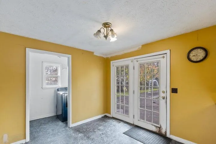 214 E Rhea Avenue Spring City, TN 37381