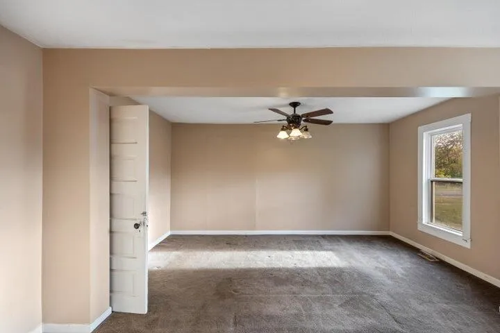 214 E Rhea Avenue Spring City, TN 37381