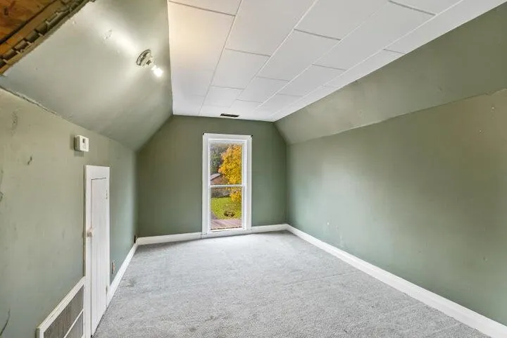 214 E Rhea Avenue Spring City, TN 37381
