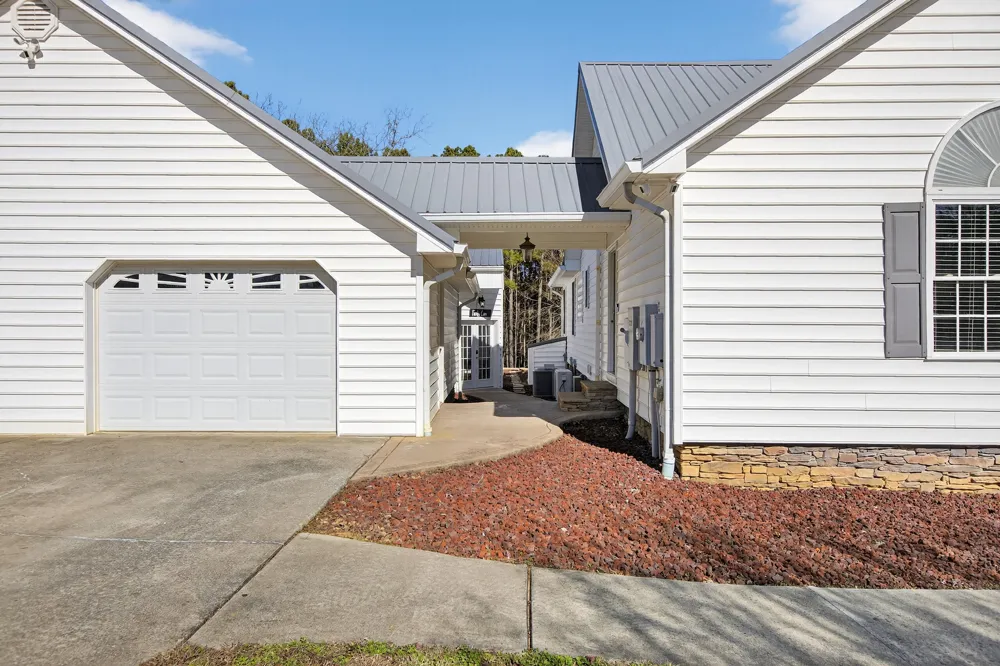 3195 Ladd Springs Road SE Old Fort, TN 37362