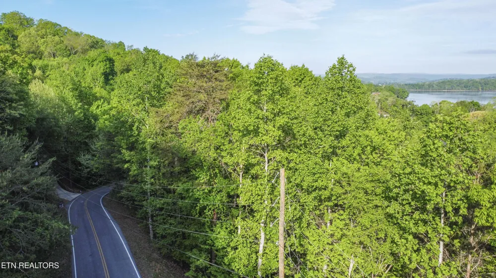1400 Indian Shadows Drive Ten Mile, TN 37880