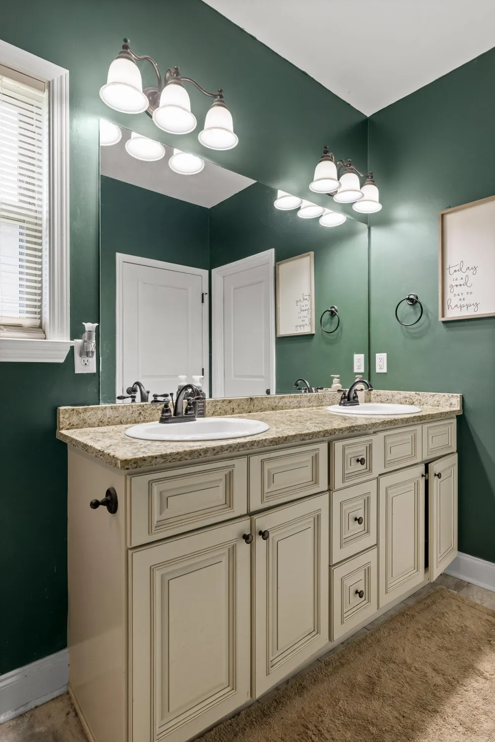 144 Franklin Circle Fort Oglethorpe, GA 30742