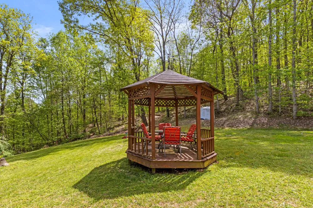 3850 Stagecoach Road South Pittsburg, TN 37380